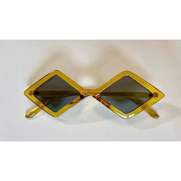 Women Modern Fashion Geometric Diamond Shape Pointy Yellow Sunglasses - Picture 3 of 8
